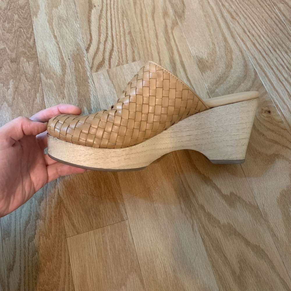everlane clogs